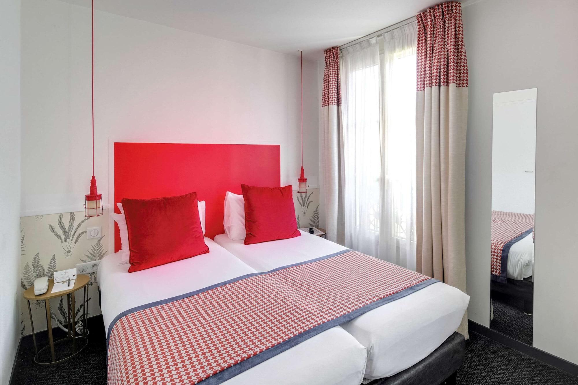 Hotel George - Astotel Париж Екстериор снимка